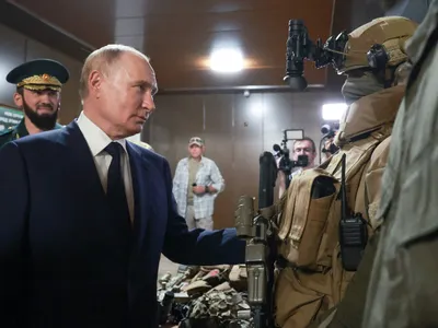 Putin vizitând forțele speciale - Foto: Profimedia images