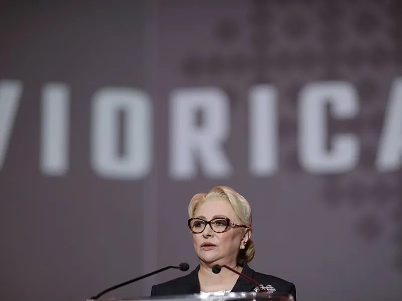 Viorica Dăncilă le face primarilor ultimele daruri din Programul Național de Dezvoltare Locală. FOTO: Inquam Photos - Octav Ganea