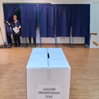 BEC avertizează: Continuarea acţiunilor de propagandă electorală - campanie ilegală - FOTO: INQUAM Photos Codrin Unici