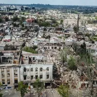 VIDEO Evul Mediu la Mariupol. Oamenii sunt forțați să vâneze porumbei și să bea apă din bălți/FOTO: Twitter/Svitlana Galun