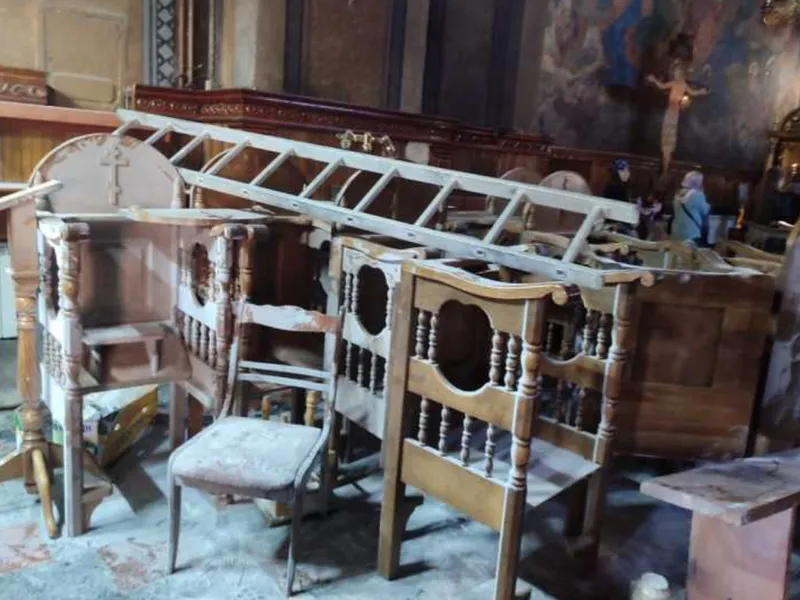 Conflict violent, la Catedrala Mitropolitană din Cernăuți. Mitropolitul Meletie, lovit la cap - Foto: Agerpres