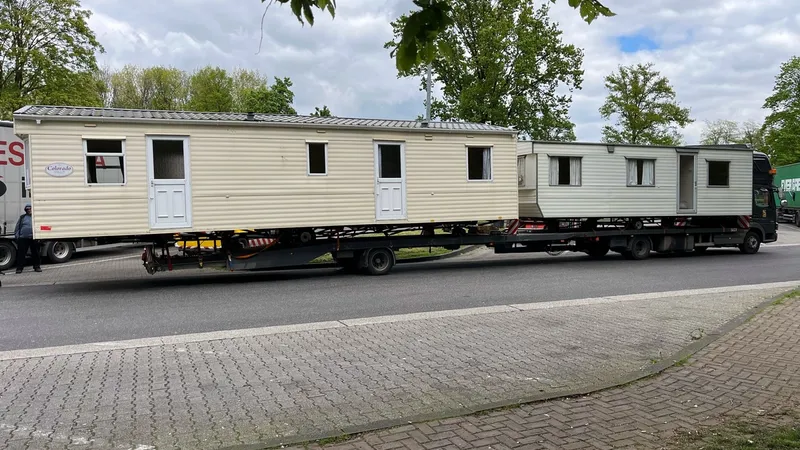 Un român căra două case cu TIR-ul Foto: presseportal.de