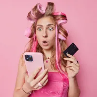 Buton de Retur obligatoriu, în magazinele online - Foto: magnific.com (Imagine cu rol ilustrativ)