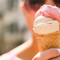 Produsele pe bază de gumă de caruba (E410) contaminată cu oxid de etilenă, interzise pe piață. / Foto: foodadditives.net