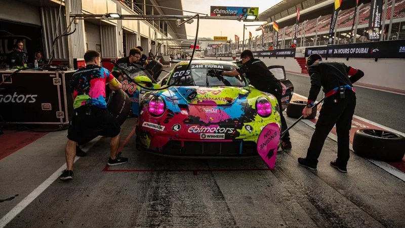 Un pilot român, câștigătorul campionatului de anduranță 24H Series Middle East Trophy 2024 - Foto: Facebook/Willi Motorsport