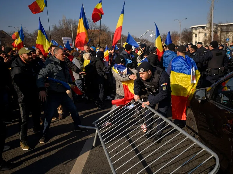 Susținătorii lui Călin Georgescu protestează în București. Jandarmeria a luat măsuri speciale - Foto: Profimedia Images (rol ilustrativ)