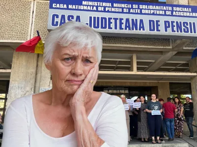 Pensie pe iulie, în pericol să ajung cu întârziere. Proteste la Casele de Pensii. Care e cauza? Foto: colaj Newsweek si BNS