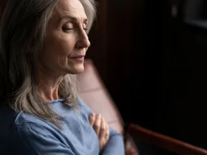 Ce se întâmplă cu ajutorul de înmormântare la pensie? Care dintre pensionari mai primesc 8.200 lei? - Foto: Freepik