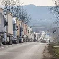 Camioane în trafic, în România - Foto: INQUAM PHOTOS / Casian Mitu (Imagine cu rol ilustrativ)
