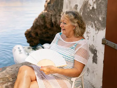 Pensionaă la pensie - Foto: Freepik