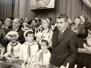 Cine sunt decrețeii ce vor face pensia aproape imposibil de plătit - Foto: Fototeca online a comunismului românesc - cota 6/1974