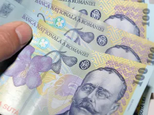Lovitură pentru românii datornici la stat. Vrei mașină, casă sau permisul înapoi - plătești taxele - Foto: Profimedia images