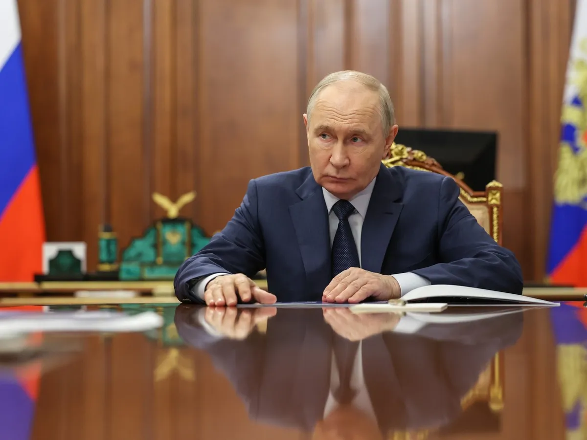 Războiul din Ucraina a secat visteria Kremlinului. Spionajul suedez: nici petrolul nu-l mai salvează pe Putin