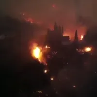 Sute de oameni din nordul Italiei, evacuați după extinderea unui incendiu de vegetație/FOTO: Captura youtube