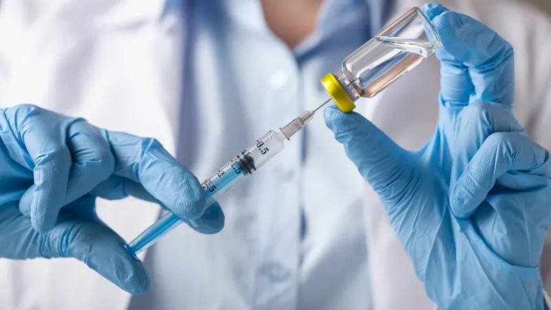 Medic belgian, suspectat de vaccinarea „la chiuvetă” a 2.000 de persoane. / Foto: expatica.com