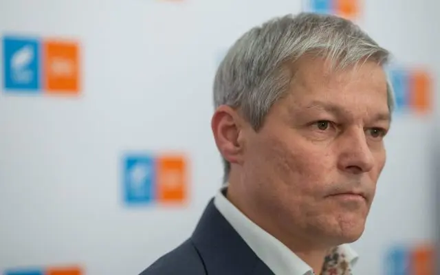 Cioloş: USR nu intenţionează să sprijine un Guvern minoritar care are deja susţinerea PSD. / Foto: g4media.ro