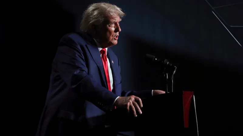 Donald Trump s-a prezentat joi la tribunalul federal din Washington D.C., unde a pledat nevinovat pentru alte patru capete de acuzare formulate împotriva lui - Foto: Profimedia Images