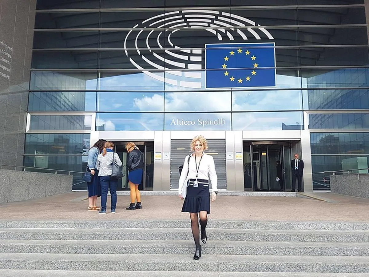 Europarlamentarii PSD, în frunte cu Carmen Avram (sus), erau extrem de agresivi în campania electorală și îi atacau brutal pe cei care, susțineau ei, ar fi cedat interesele României