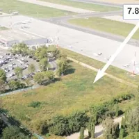 Cal troian în mijlocul aeroportului, lăsat de fosta conducere. Proces în derulare/FOTO: ziaruldeiasi.ro