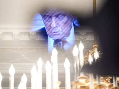 Președintele SUA, Donald Trump, participă la un prânz, la Casa Albă - Foto: Profimedia Images