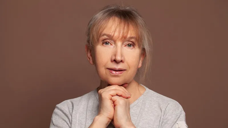 Ajutoare la pensie de 3.000 lei tăiate în 2025. Ce se întâmplă cu cardul de alimente și energie? Foto: Freepik (fotografie cu caracter ilustrativ)