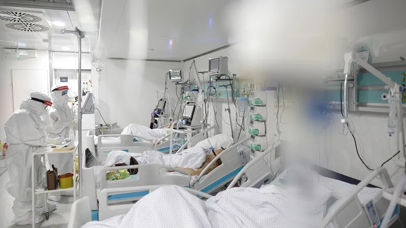 Situație critică la ATI: 1.339 de pacienți cu COVID internați. Inquam Photos / Octav Ganea