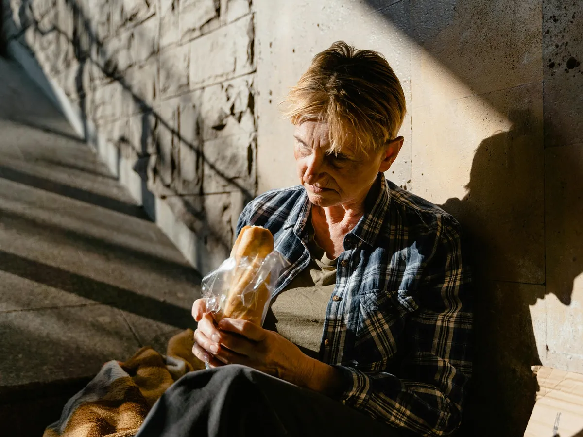 Fiecare leu contează. Ce să faci când totul se scumpește: sfaturi simple ca să nu rămâi fără bani - FOTO: Pexels (imagine cu rol ilustrativ)
