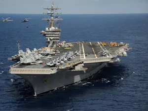 VIDEO Cel mai puternic portavion din lume, USS George H.W. Bush a ajuns în Europa. Putin, în alertă - FOTO: Profimedia