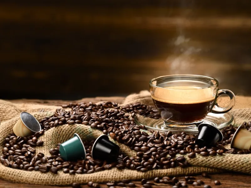 Leguma sub formă de pudră care se adaugă în cafea dimineața. Ce beneficii are asupra organismului? - Foto: Profimedia Images (imagine cu rol ilustrativ)