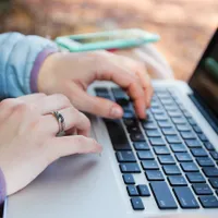 Postarea pe internet ce-i poate aduce unui bărbat 2 ani de închisoare - Foto: Pixabay - cu rol ilustrativ