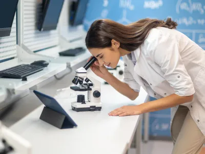 cercetătoare- Foto: Freepik (rol ilustrativ)