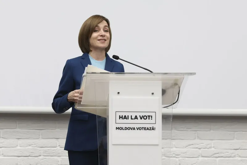 Maia Sandu mulţumeşte votanţilor moldoveni, la Chişinău, pe 4 noiembrie 2024 - Foto: INQUAM PHOTOS/Elena Covalenco