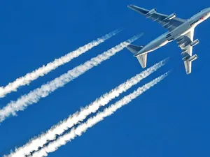 Cum dau autoritățile apă la moară fanilor teoriei conspiraționiste Chemtrails