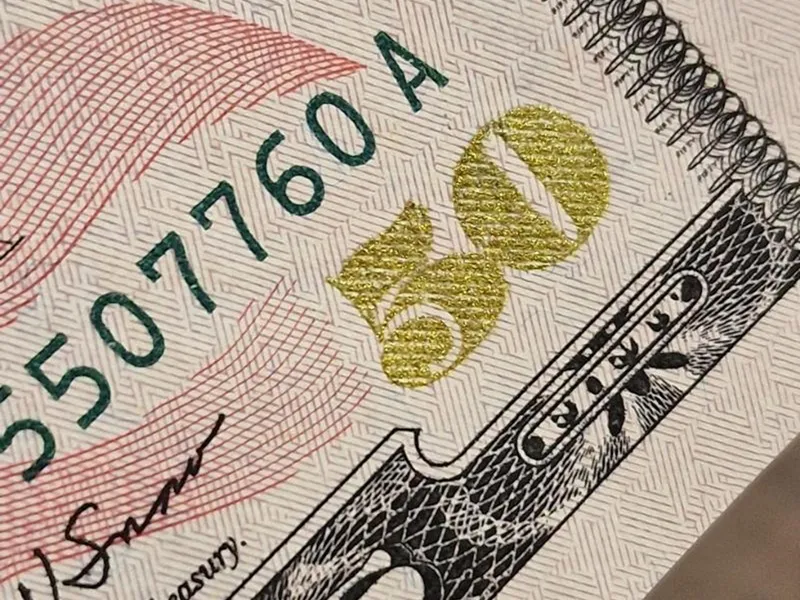 Cum să verificăm o bancnotă de 50 de dolari americani Foto: Tavex.ro
