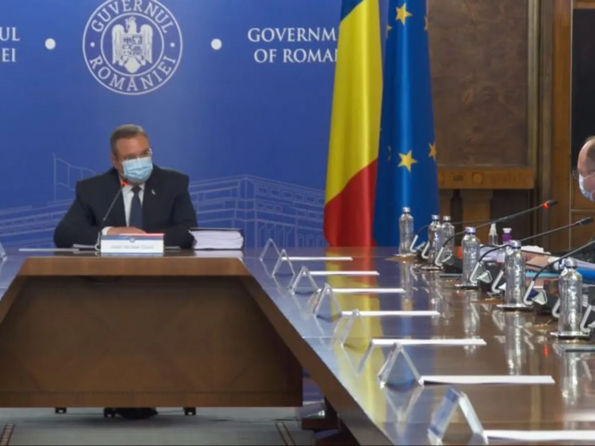 Premierul Ciucă cere cursuri de pregătire pentru angajaţii implicaţi în gestionarea banilor europeni. / Foto: europafm.ro