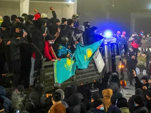 Forțele de securitate din Kazahstan, în alertă maximă, pe fondul apelurilor la noi proteste/FOTO:ft.com