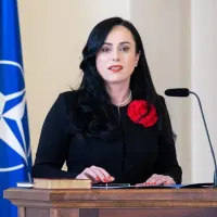 Ce a spus ministrul Muncii despre tăierea a 200.000 de slujbe - Foto: Facebook/Simona Bucura Oprescu