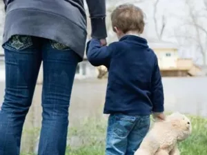 Copilul care nu există: zbuciumul unei mame în luptă cu autorităţile şi legile inflexibile/FOTO: ziaruldeiasi.ro