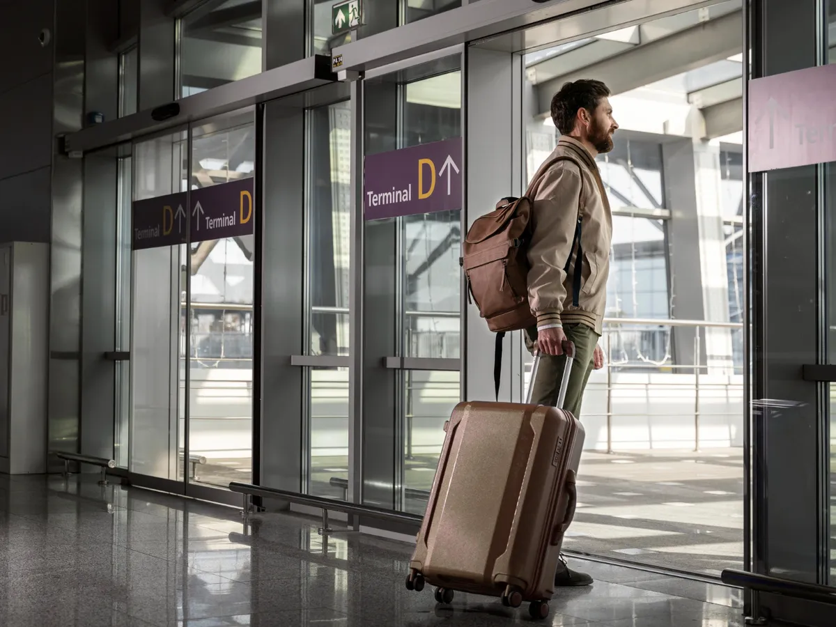 Emiratele Arabe Unite impun din nou restricții de zbor la 24 de ore după optimismul din Dubai
