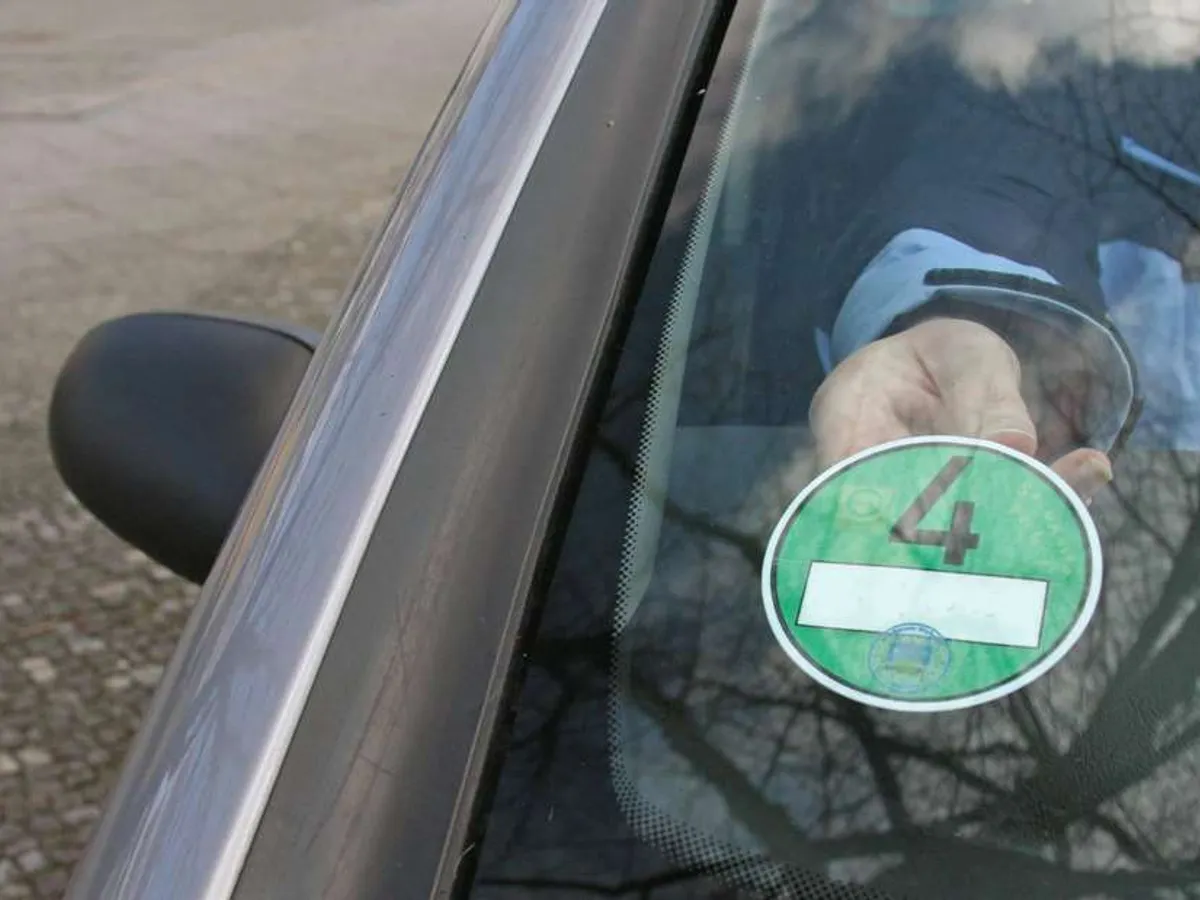 Autocolant pentru mașină - Foto: Echo24