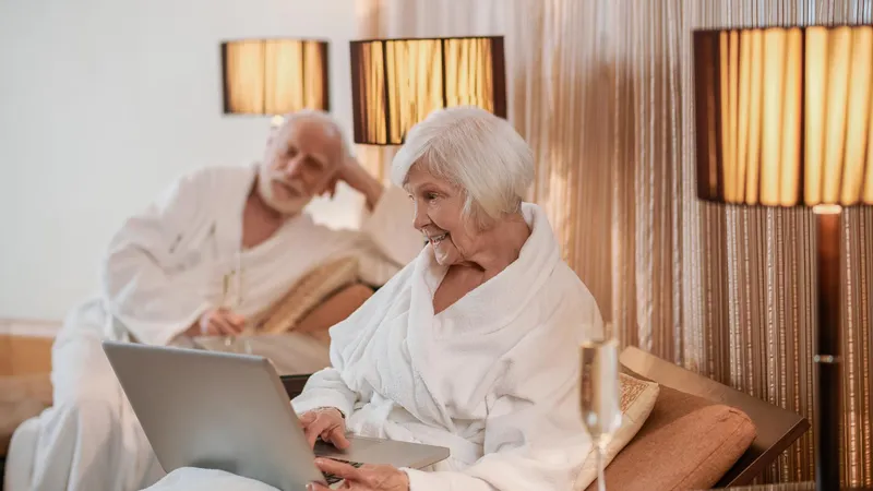 Tratamentele balneare s-au scumpit cu 700 lei. Ce pensie trebuie să ai și cât costă un sejur? Foto: Freepik (fotografie cu caracter ilustrativ)
