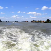 Debitul Dunării la intrarea în ţară (secţiunea Baziaş) va fi în scădere până la valoarea de 7.700 metri cubi pe secundă (mc/s) în următoarele zile - Foto: Profimedia Images