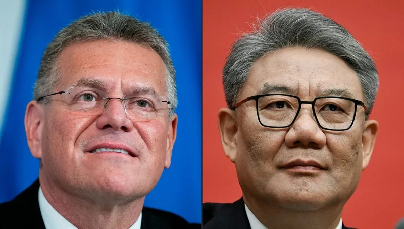 Comisarul european pentru Comerţ, Maro&scaron; &Scaron;efčovič, şi ministrul chinez al Comerţului, Wang Wentao - Foto: Profimedia Images