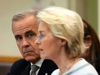 Premierul canadian Mark Carney şi preşedintele Comisiei Europene, ursula von der Leyen - Foto: Profimedia Images