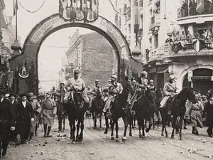 Marea Unire din 1918 și pandemia de gripă spaniolă. Românii se protejau cu usturoi în jurul gâtului/FOTO: timpulvlastarelor.com