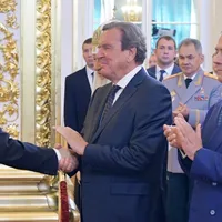 Fostul cancelar german Gerhard Schröder, un apropiat al lui Vladimir Putin. / Foto: Profimedia