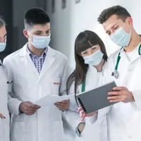 Evadarea „de sub aripa lui dom' profesor”. O radiografie a începutului profesiei de medic în Iaşi/FOTO: ziaruldeiasi.ro