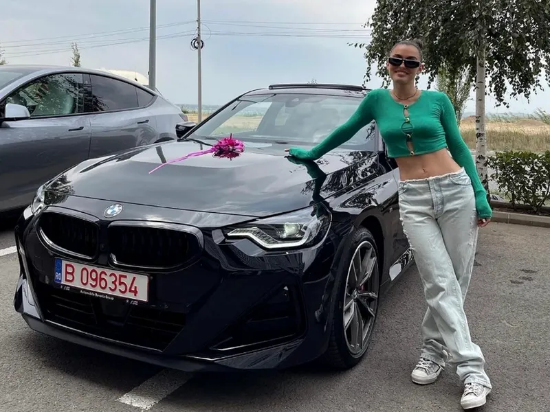 Fiica Andreei Esca, BMW Seria 2, de 70.000 €, la 22 de ani. Spune că nu ia bani de la părinți - Foto: click.ro