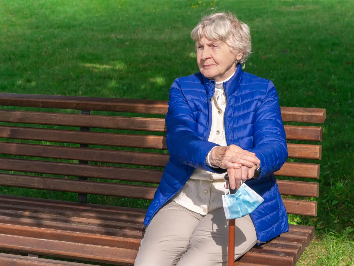 Pensionară la pensie - Foto: Freepik