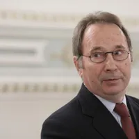 100.000 lei, spor de doctorat pentru Dorneanu de la CCR, care scria că Ceaușescu călăuzește țara   / Inquam Photo / Octav Ganea
